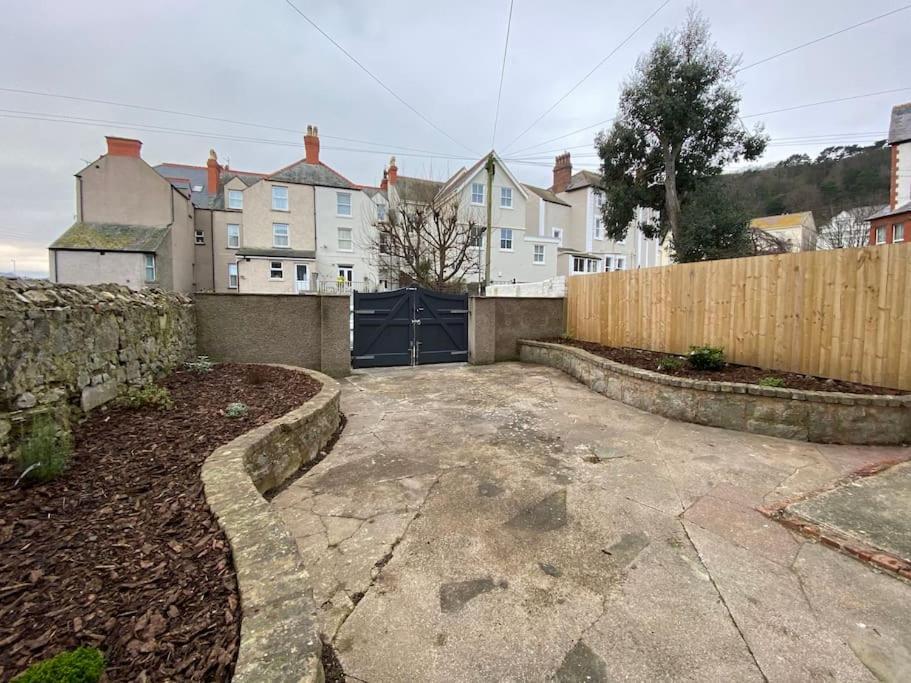 Central Llandudno, Private Parking Near To Beach, Pier & Shops Exterior photo